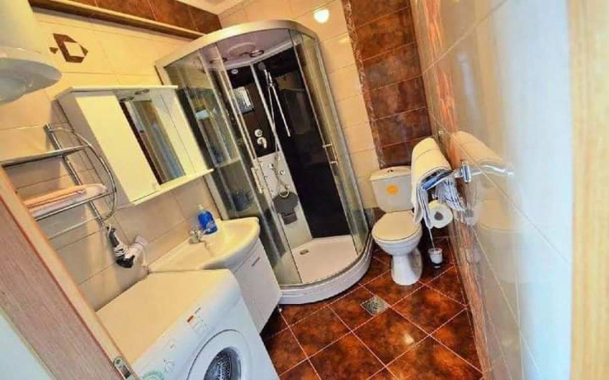 Modern 1-bedroom apartment with a sea view in Tivat for rent 10