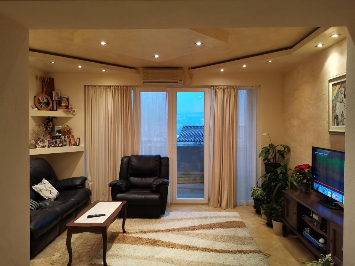 Fully furnished 2-bedroom apartment with a beautiful sea view in Kotor is for sale 4