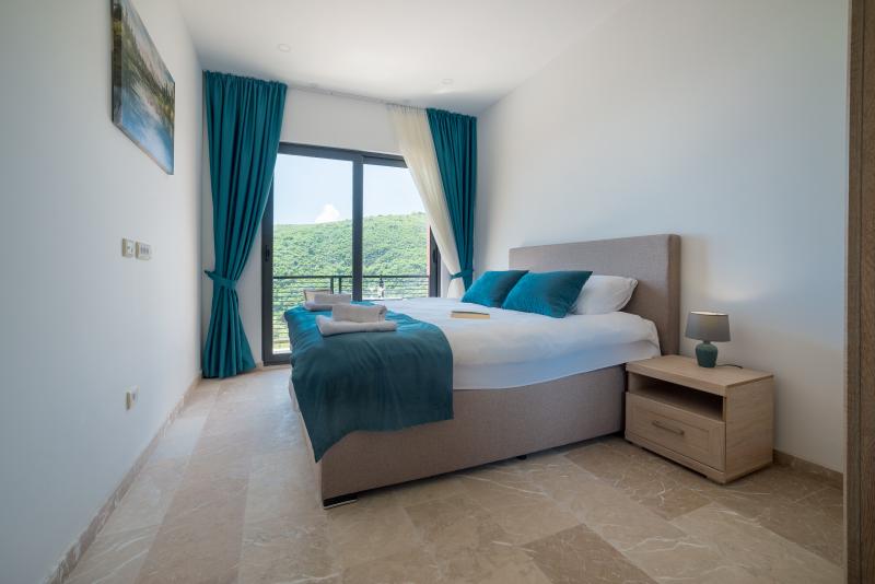 Kuća u Budvi, 170m² 11