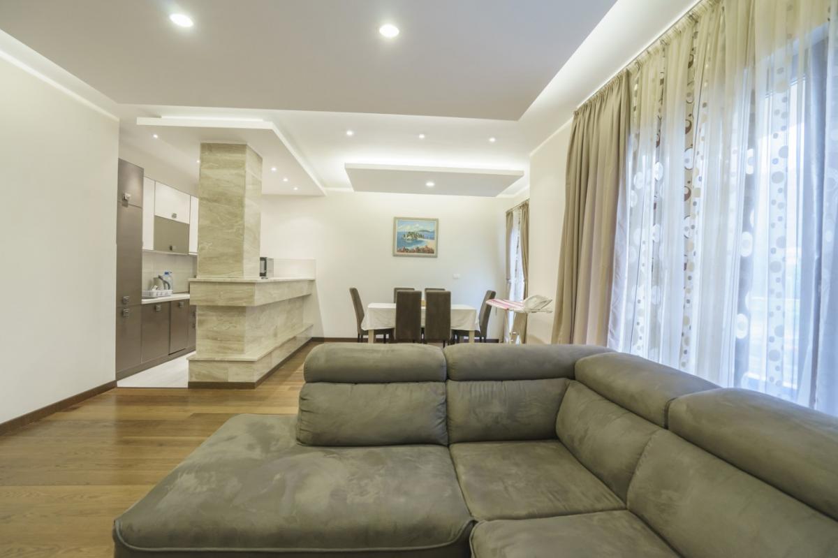 Luxurious apartment in the center of Budva is for sale 2