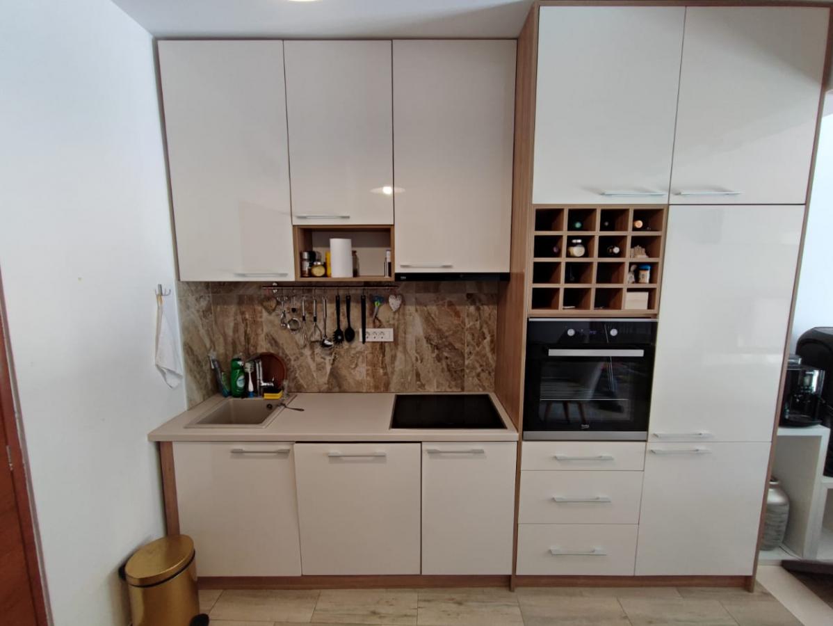 Modern 2-bedroom apartment with a view of the sea in Tivat for sale 7