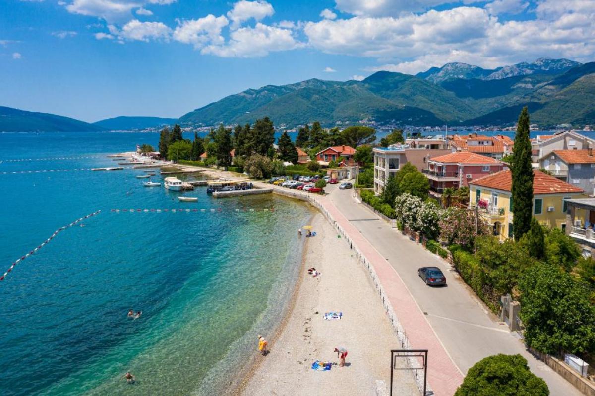 Luxury studio apartment in Tivat for sale 6