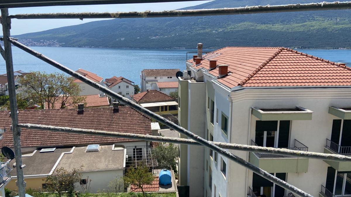 New 2-bedroom apartment with a sea view in Herceg Novi for sale 15