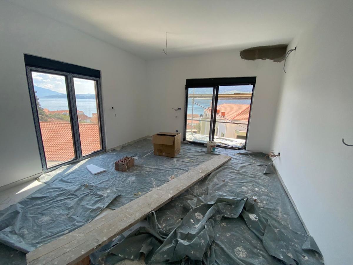 New 2-bedroom apartment with a sea view in Herceg Novi for sale 5