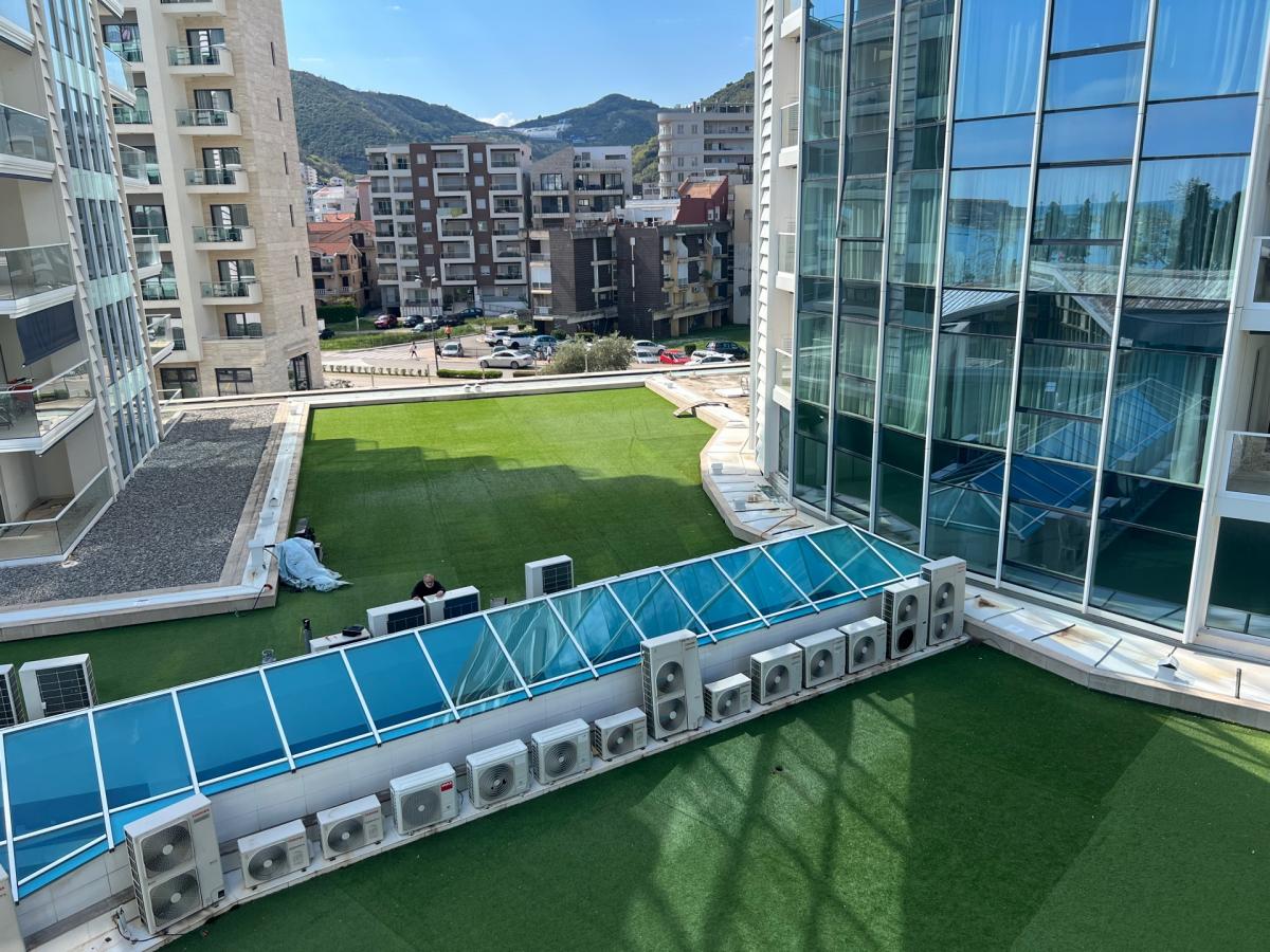 Luxury 1-bedroom apartment in Budva is for rent 14