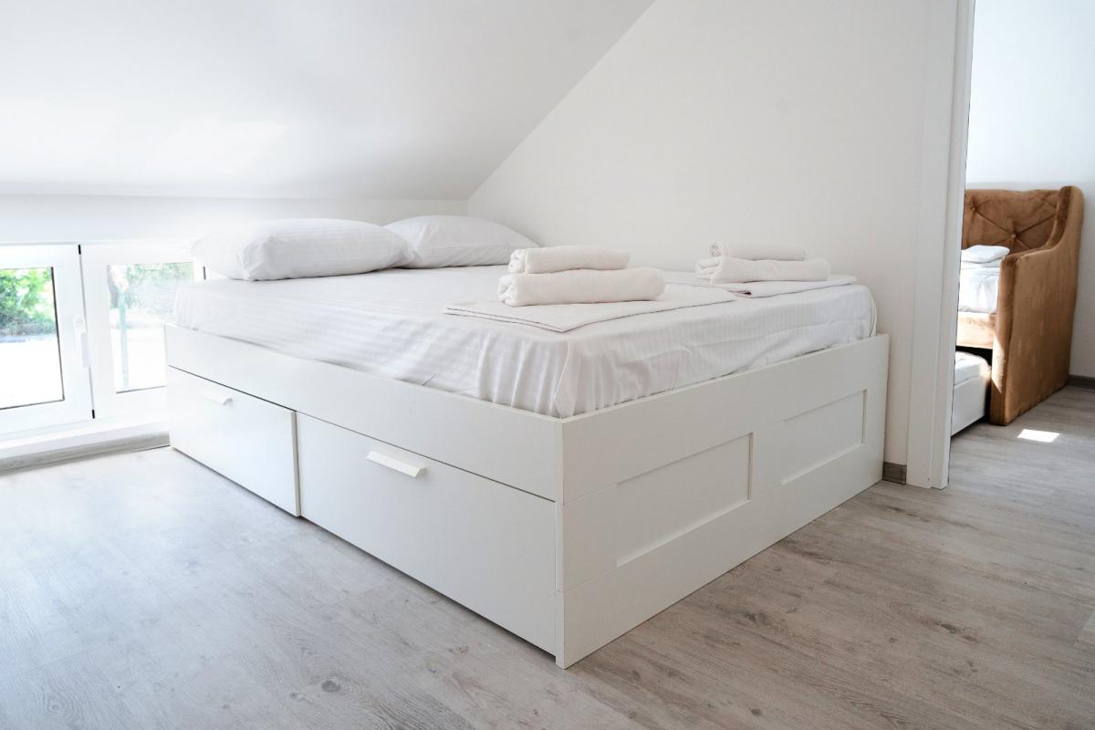 Modern 2-bedroom house in Tivat for rent 12