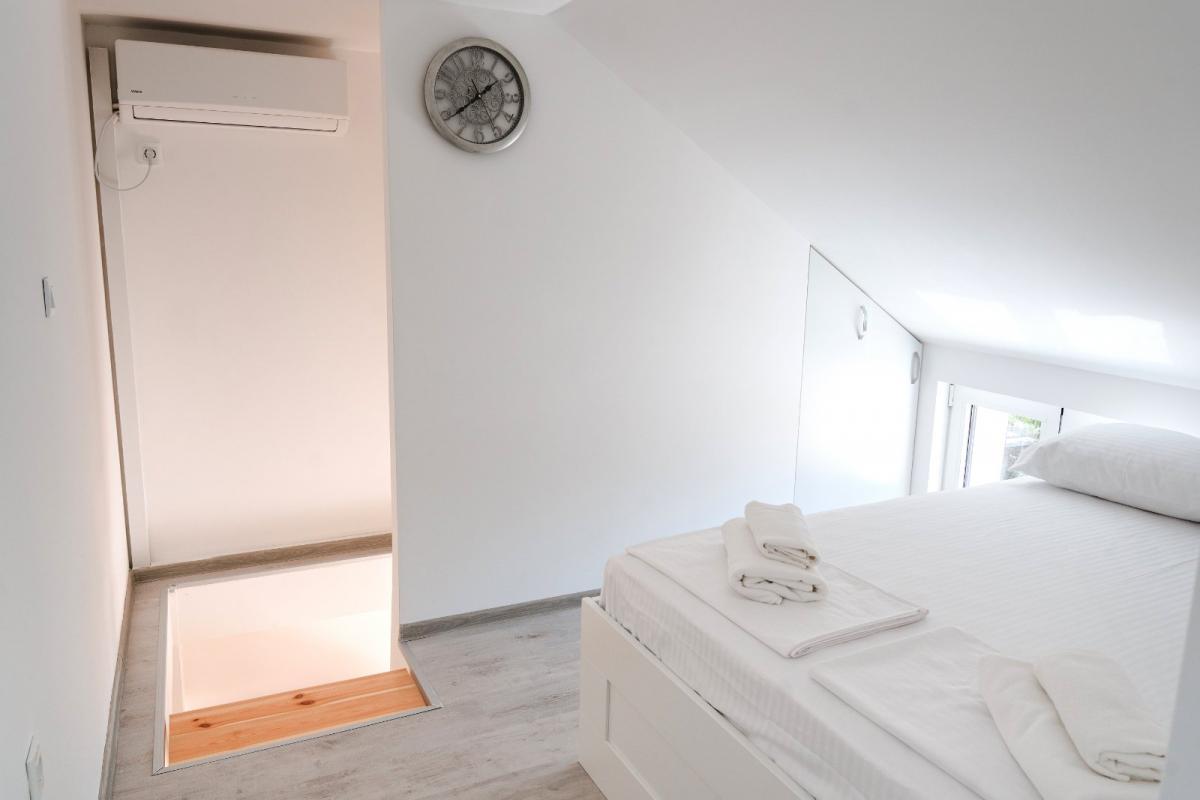 Modern 2-bedroom house in Tivat for rent 13