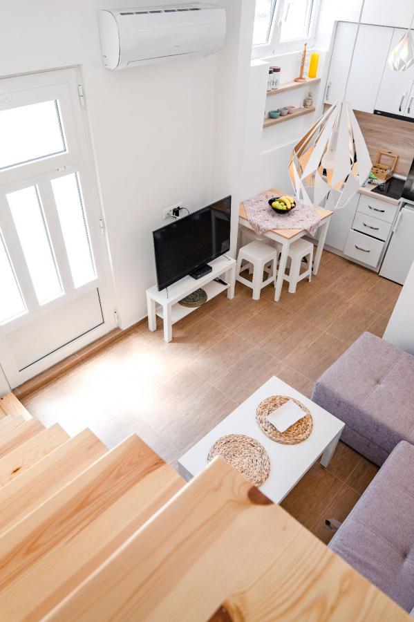 Modern 2-bedroom house in Tivat for rent 9