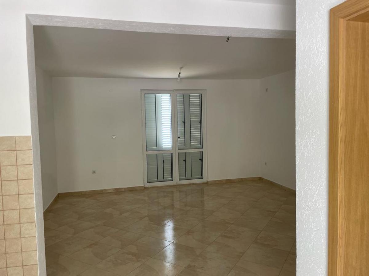 Exclusive villa with a beautiful view of the sea in Budva is for sale 5