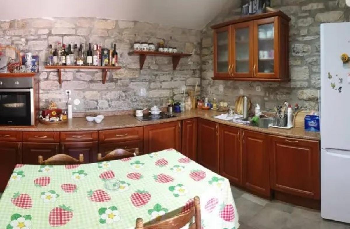 Kuća u Kotoru, 170m² 10