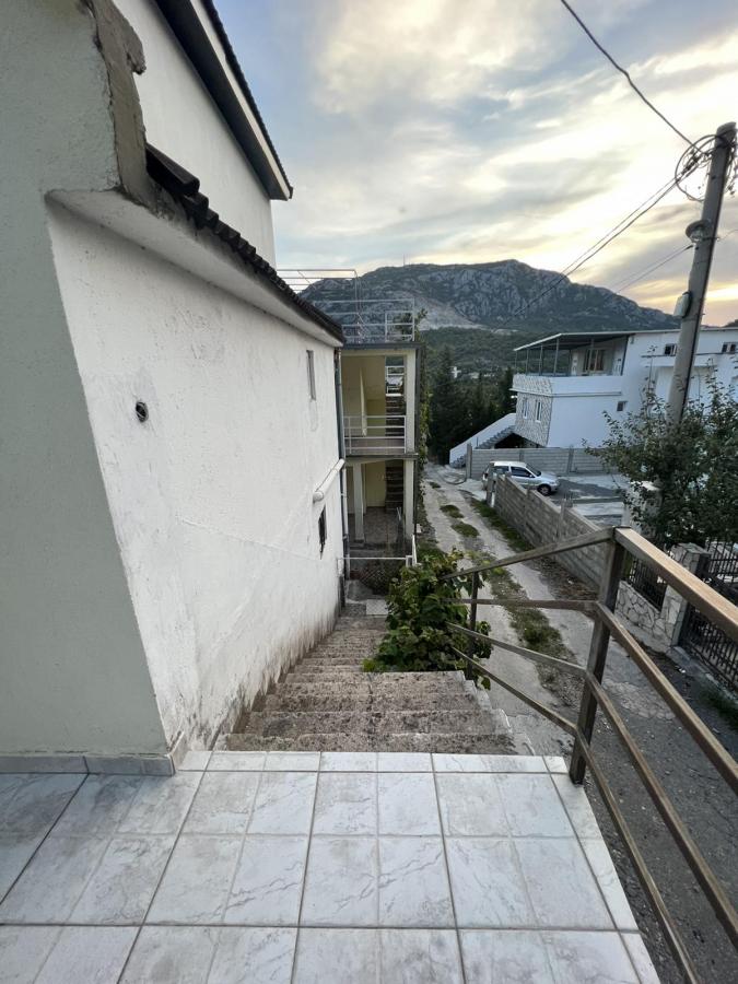 A 2-bedroom apartment in Bar is for sale 3