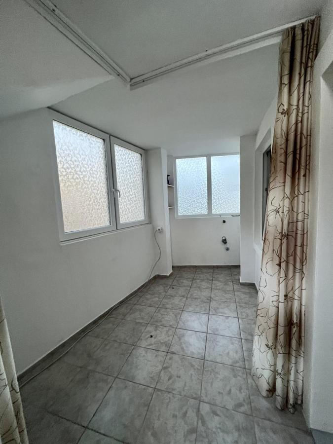 A 2-bedroom apartment in Bar is for sale 4