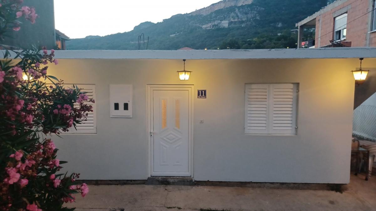 Kuća u Herceg Novom, 60m² 8