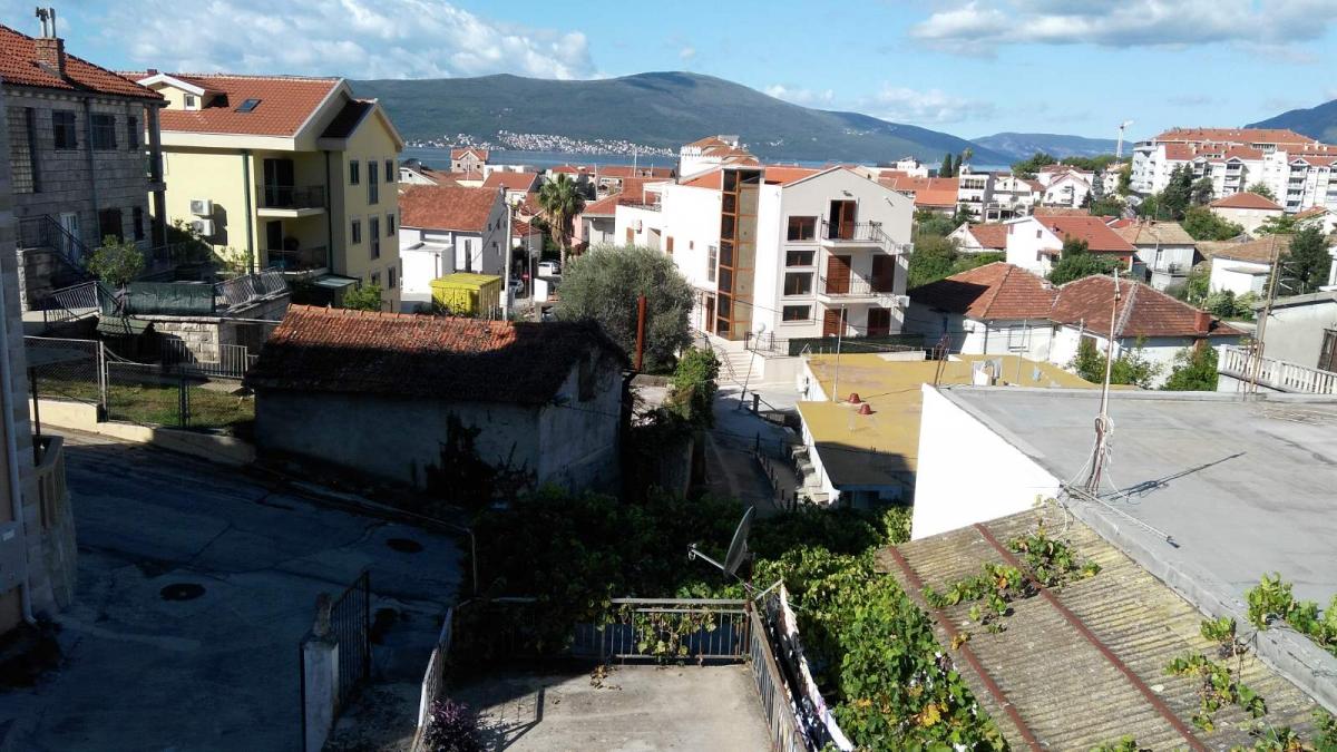 Kuća u Tivtu, 375m²