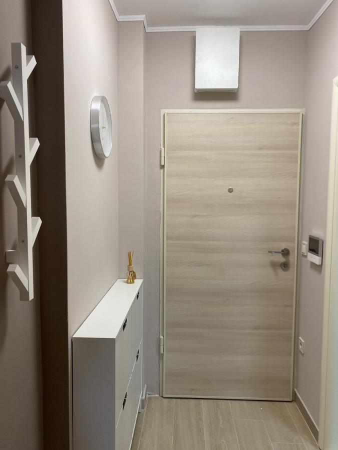 Beautiful 1-bedroom apartment in Tivat for rent 7