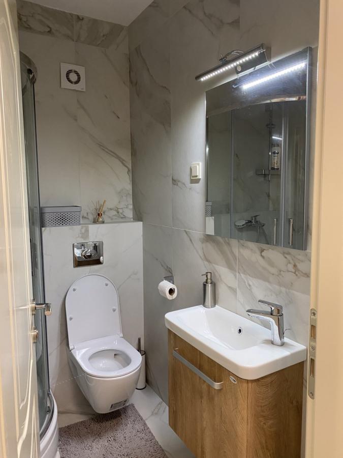 Beautiful 1-bedroom apartment in Tivat for rent 10