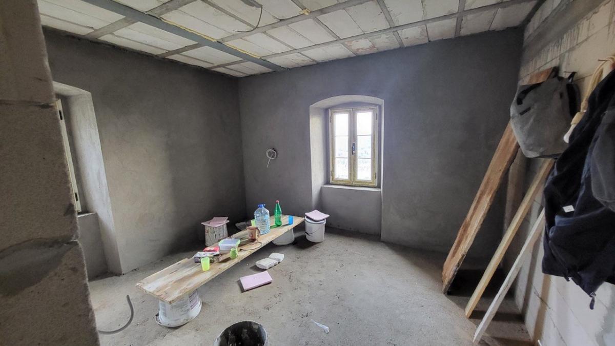 Luxury villa with a swimming pool in Kotor for sale 10