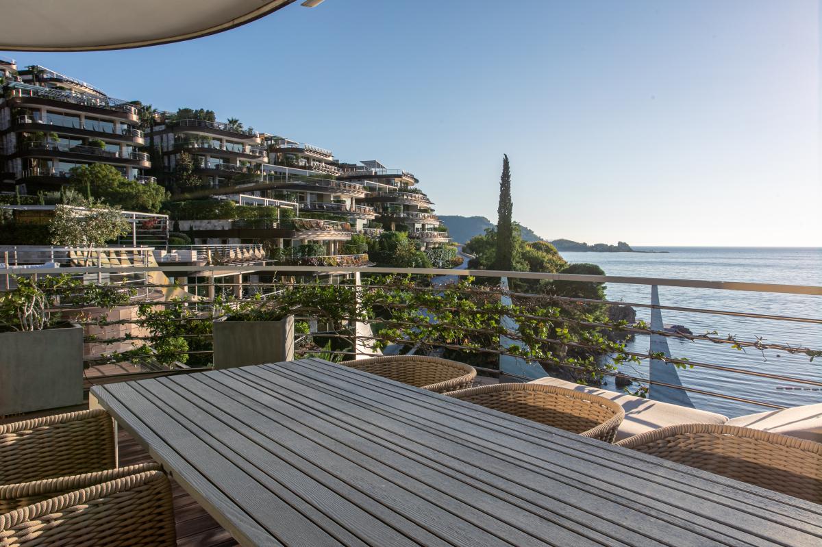 Gorgeous 2 bedroom Penthouse in Dukley Long term rent 17