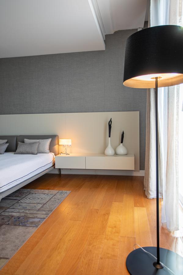 Gorgeous 2 bedroom Penthouse in Dukley Long term rent 9