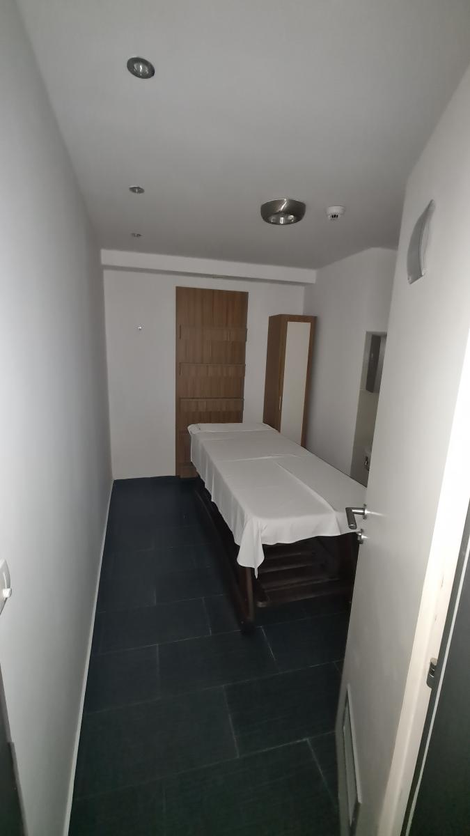 Private Small Polyclinic for Sale 13
