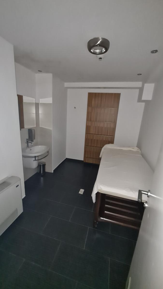 Private Small Polyclinic for Sale 14