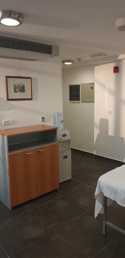 Private Small Polyclinic for Sale 59