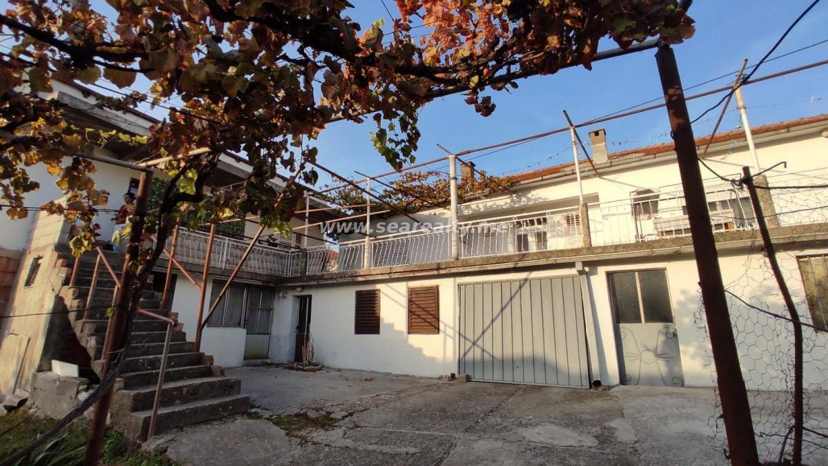 Kuća u Baru, 120m²