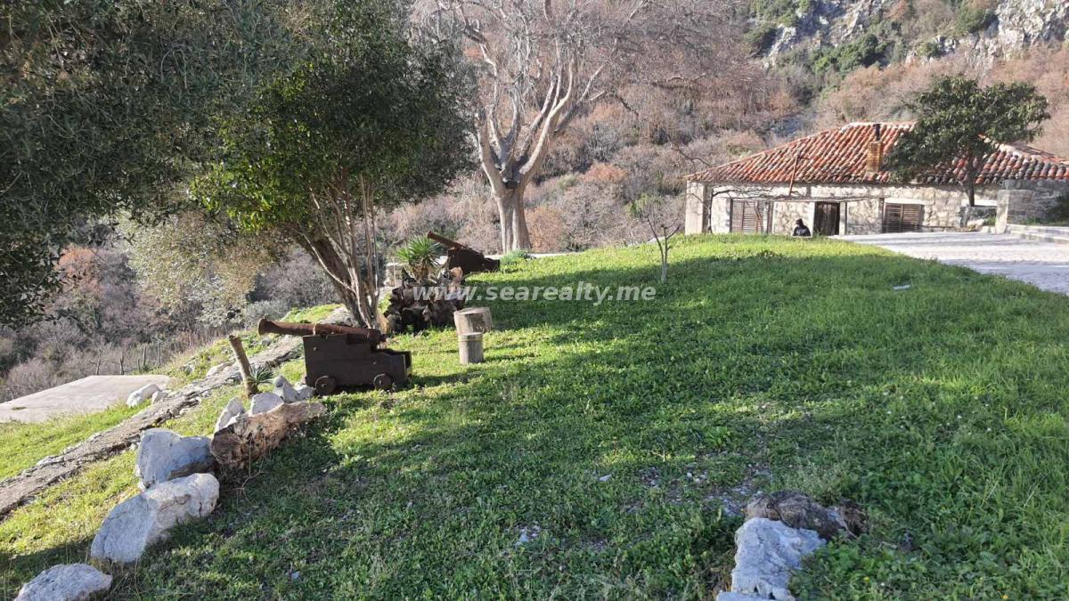 Kuća u Budvi, 500m² 17