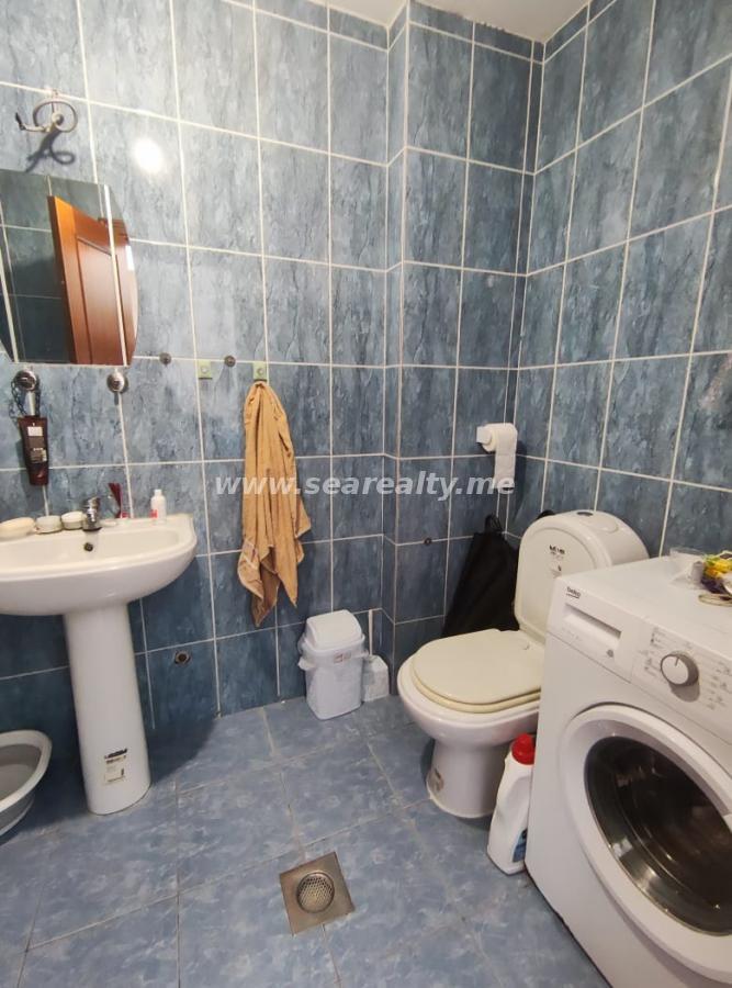 Trosoban stan u Budvi, 100m² 8