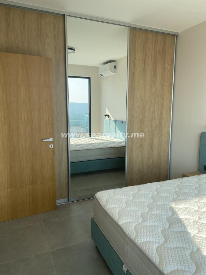 Beautiful apartment in the forest with a view of the sea of the Tivat Bay, the islands of Our Lady of Mercy and the Island of Flowers 15