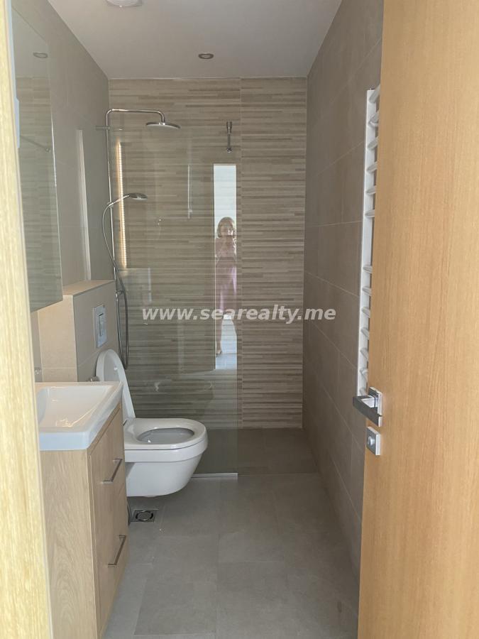 Beautiful apartment in the forest with a view of the sea of the Tivat Bay, the islands of Our Lady of Mercy and the Island of Flowers 16