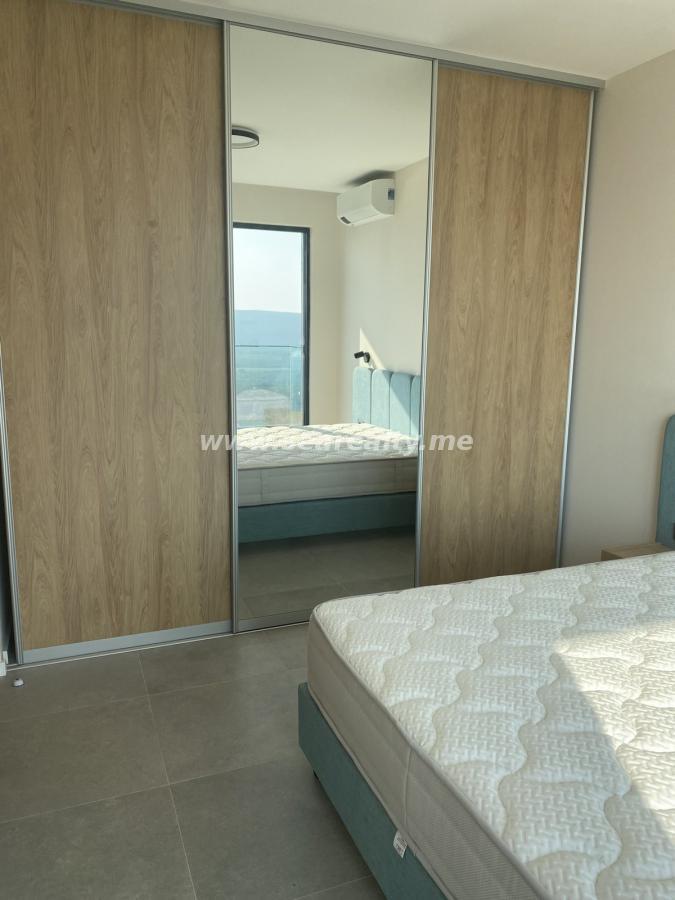 Beautiful apartment in the forest with a view of the sea of the Tivat Bay, the islands of Our Lady of Mercy and the Island of Flowers 23