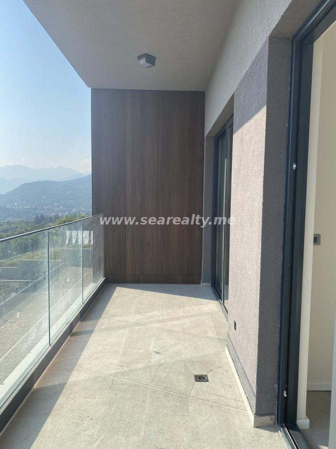 Beautiful apartment in the forest with a view of the sea of the Tivat Bay, the islands of Our Lady of Mercy and the Island of Flowers 7