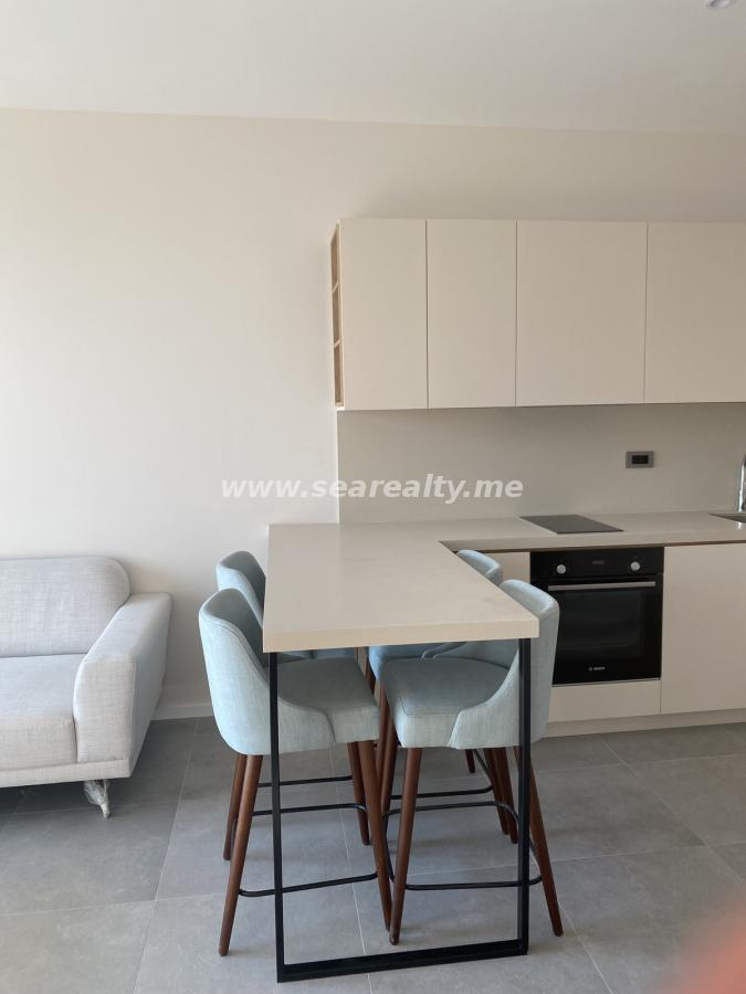Beautiful apartment in the forest with a view of the sea of the Tivat Bay, the islands of Our Lady of Mercy and the Island of Flowers 9
