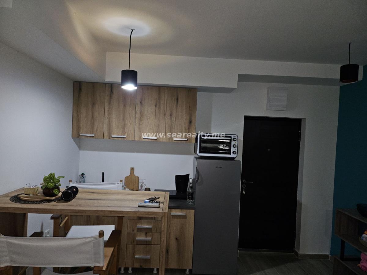 Dvosoban stan u Tivtu, 64m² 13