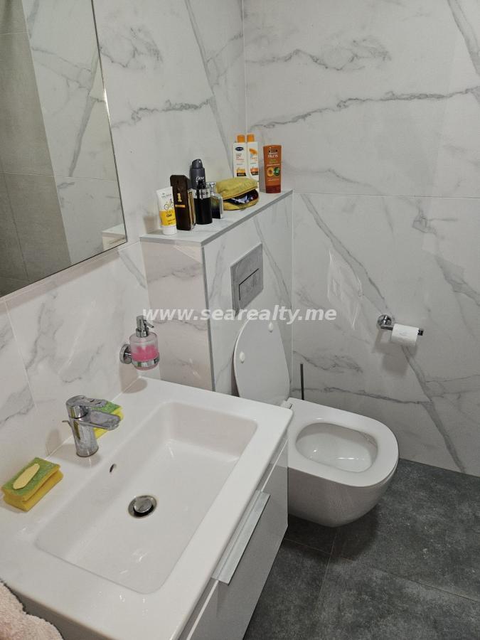 Dvosoban stan u Tivtu, 64m² 8
