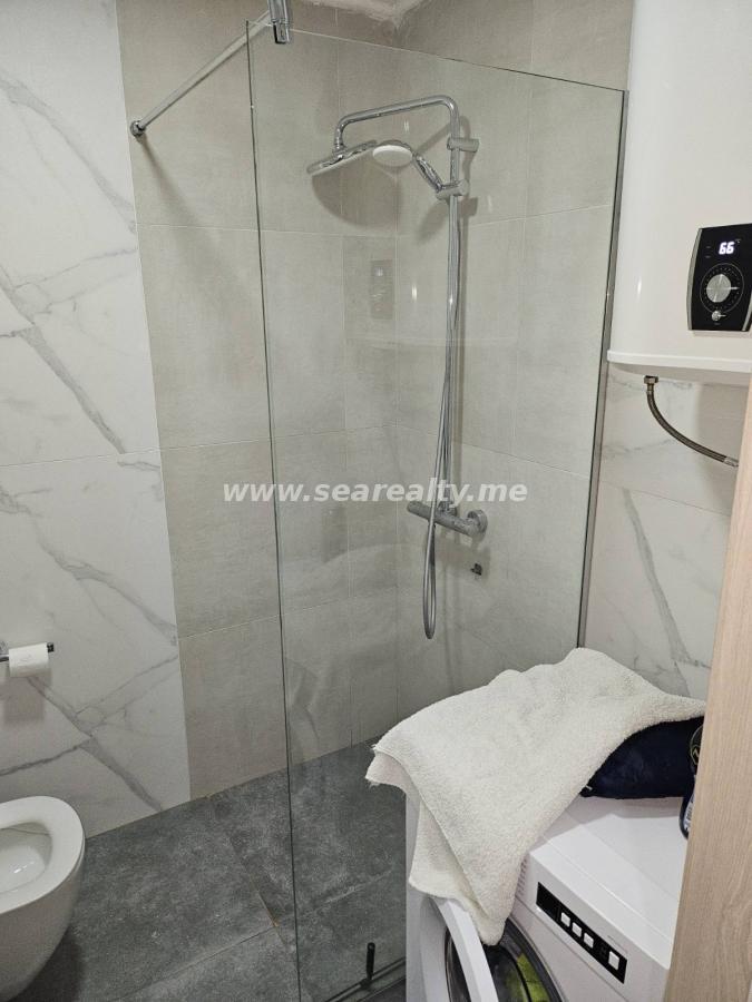Dvosoban stan u Tivtu, 64m² 9