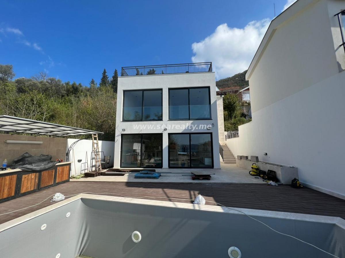 Kuća u Tivtu, 273m² 2