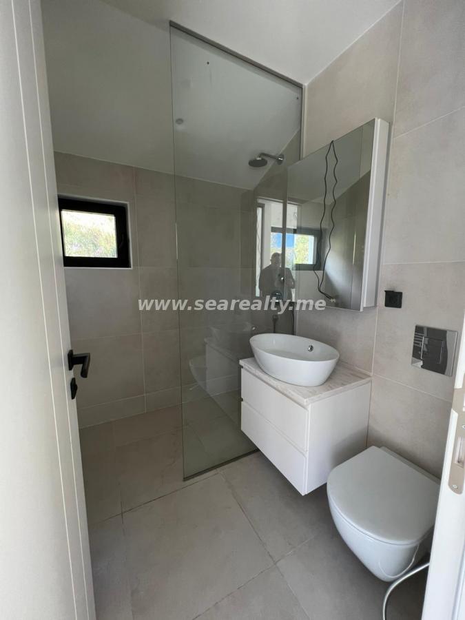 Kuća u Tivtu, 273m² 15