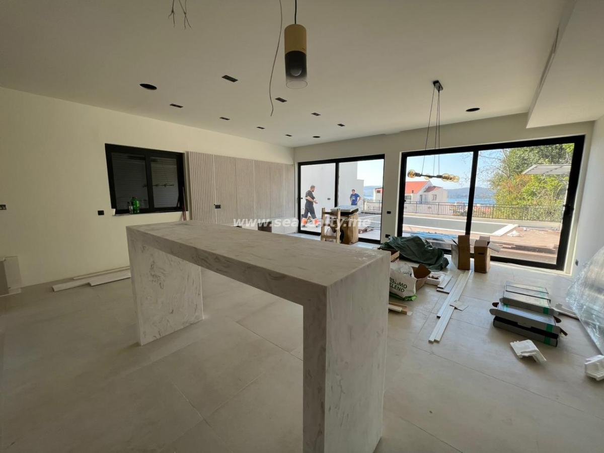 Kuća u Tivtu, 273m² 5