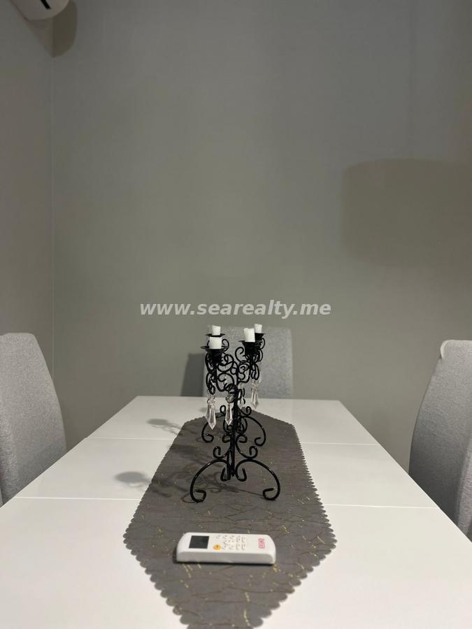 two bedroom apartment for rent 12