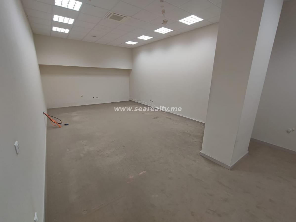 Poslovni prostor u Tivtu, 220m² 7