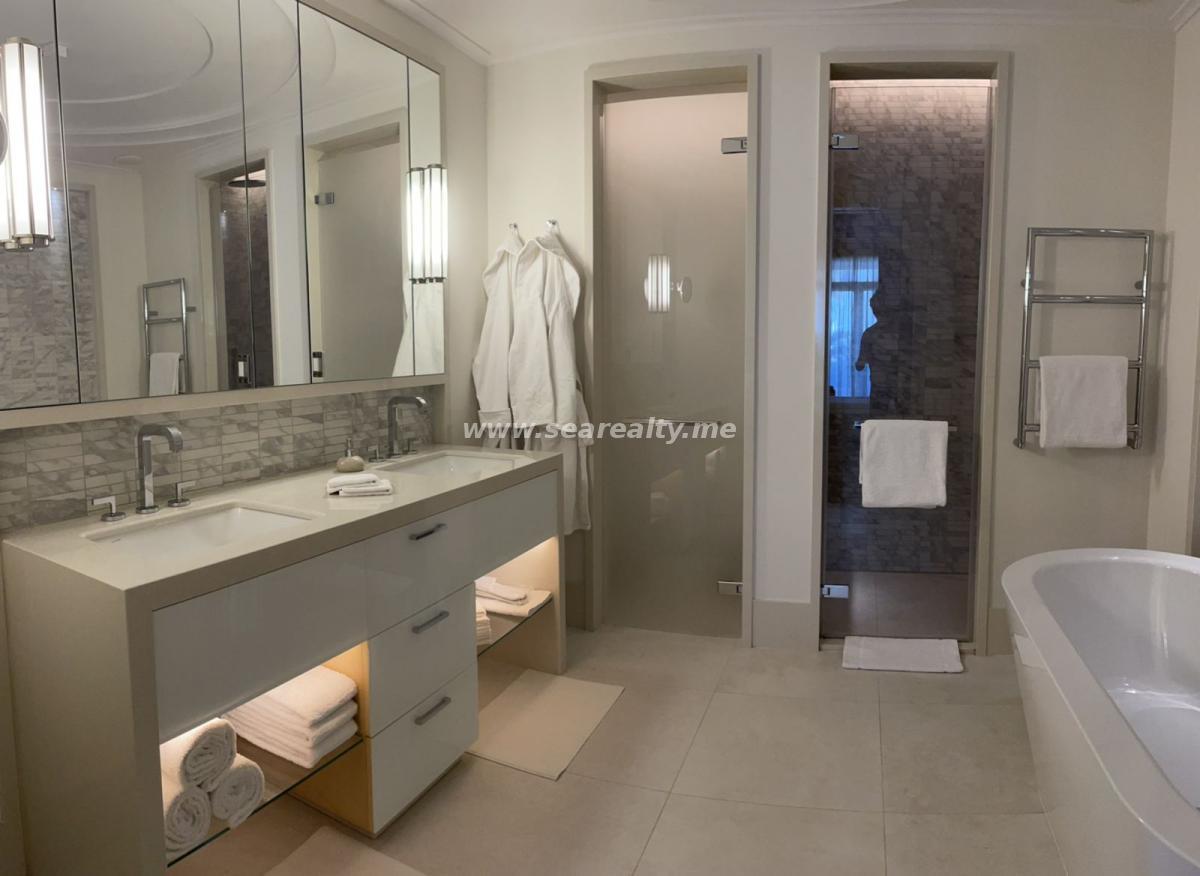 Luxurious One-Bedroom Apartment in the Heart of Porto Montenegro, for sale 2