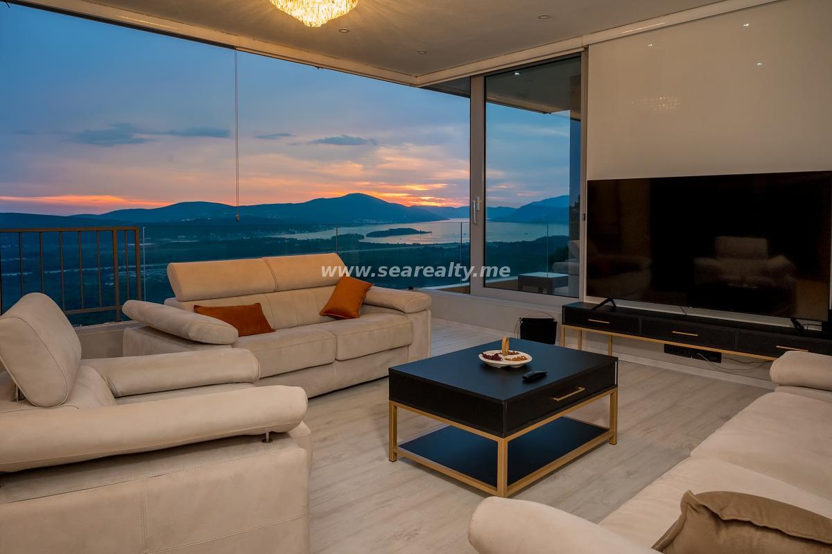 Kuća u Tivtu, 280m²