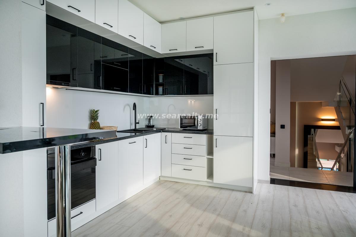 Kuća u Tivtu, 280m² 21