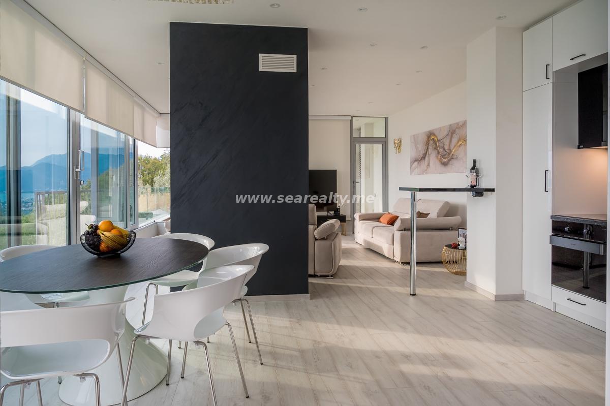 Kuća u Tivtu, 280m² 28