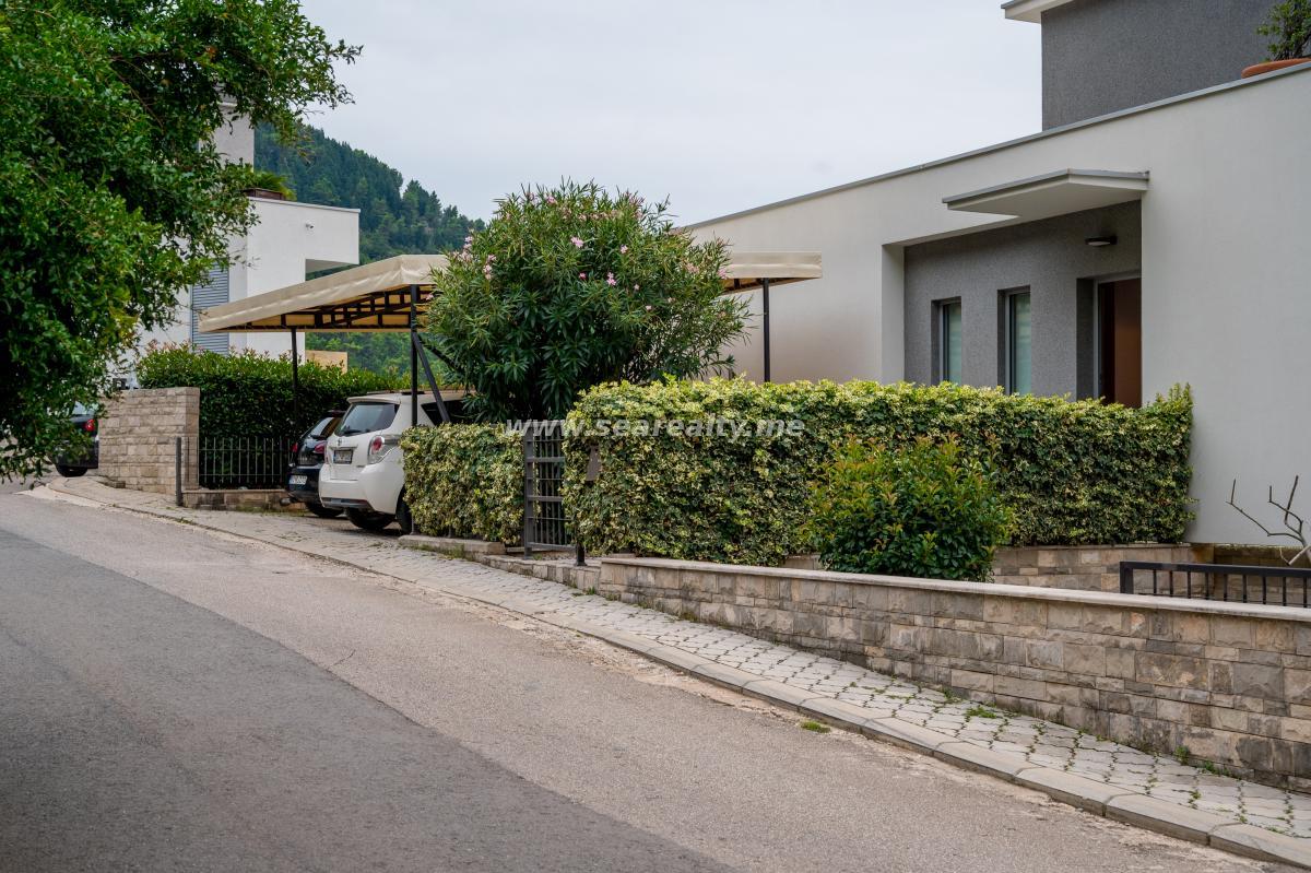 Kuća u Tivtu, 280m² 4