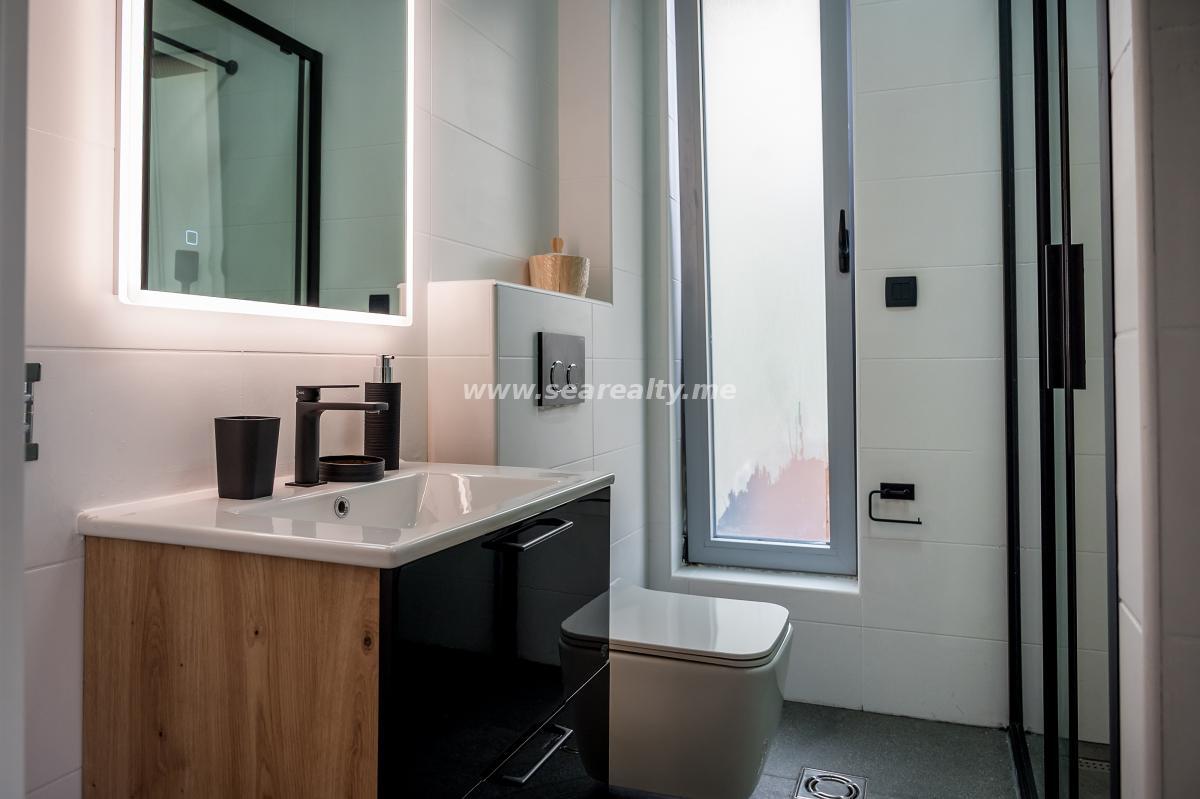 Kuća u Tivtu, 280m² 32