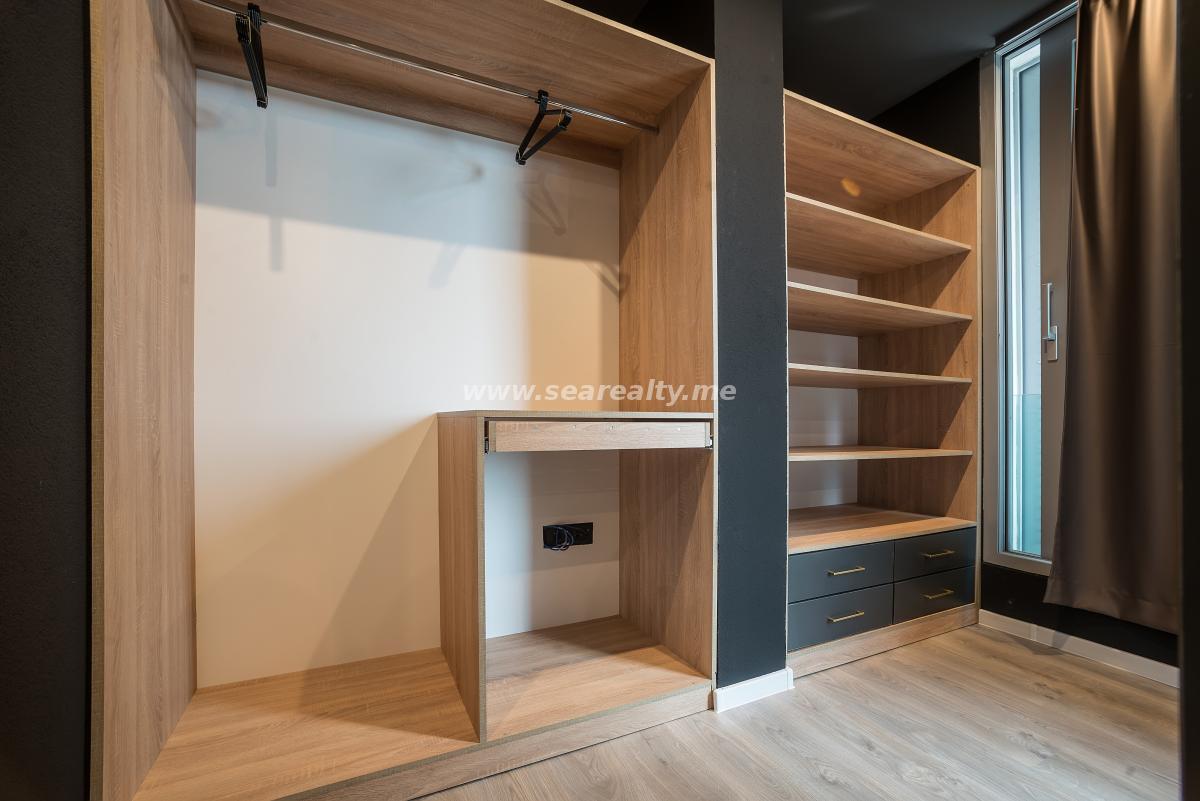 Kuća u Tivtu, 280m² 46