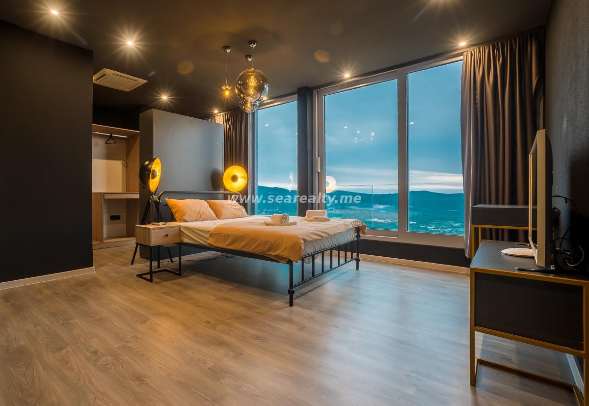 Kuća u Tivtu, 280m² 47